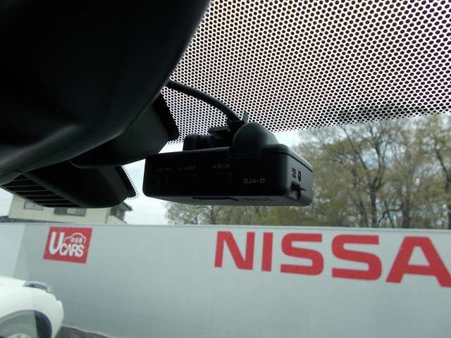 Nissan X-TRAIL 2018-08 10220-8