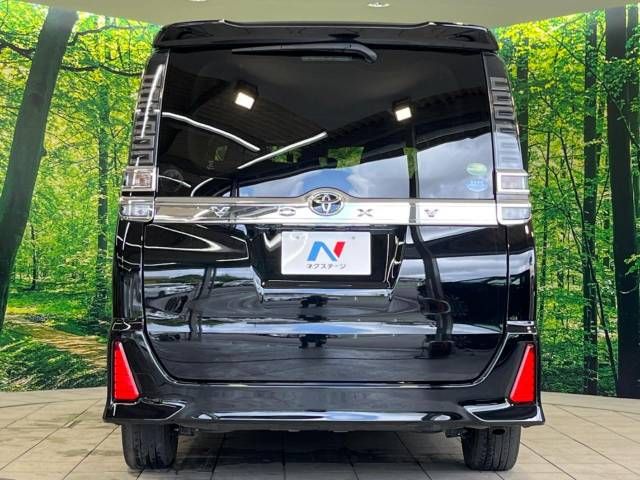 Toyota VOXY 2018-10 5480-15