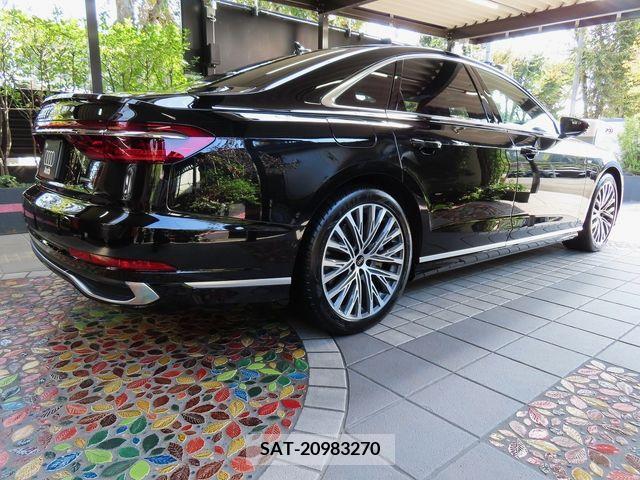 Audi A8 2022-06 202964-11