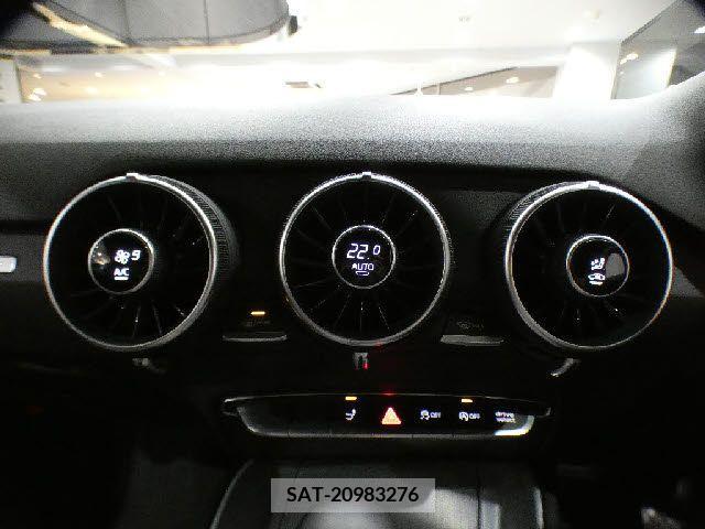 Audi TT 2015-12 261443-16