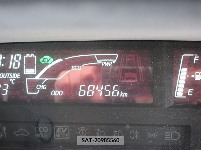 Toyota AQUA 2017-03 260843-27