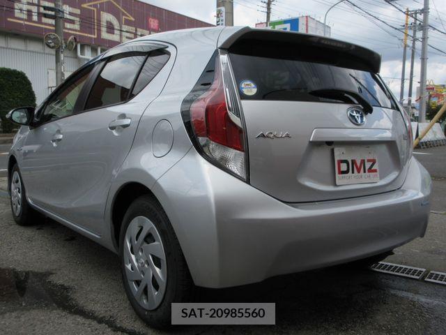 Toyota AQUA 2017-03 260843-4