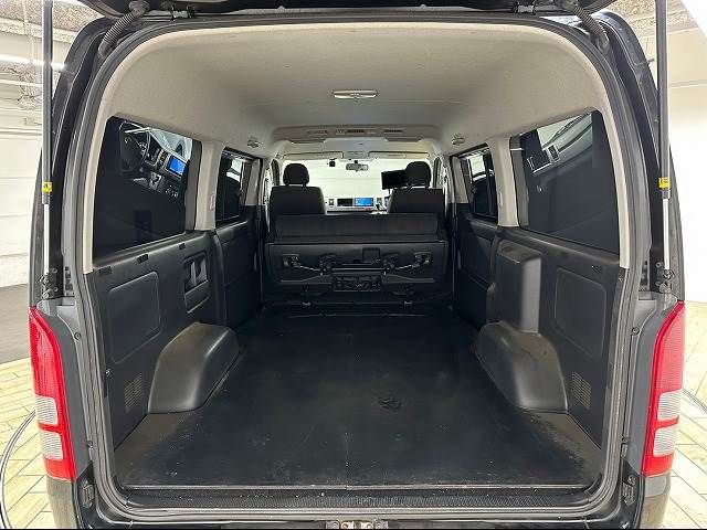 Toyota HIACE VAN 2011-08 10330-10