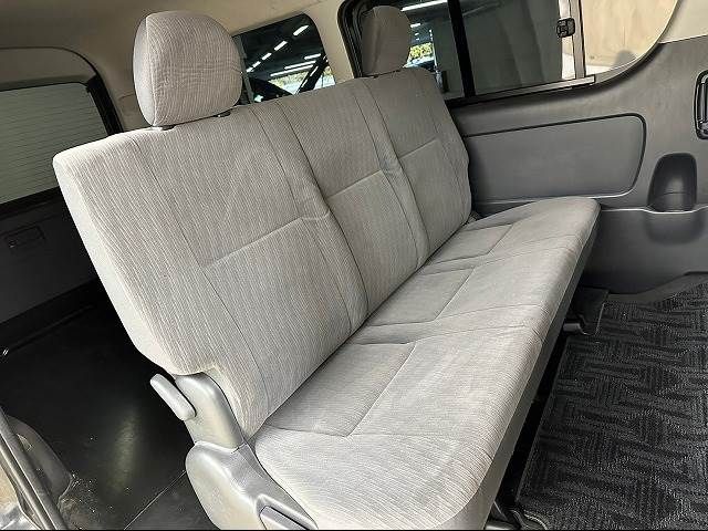 Toyota HIACE VAN 2011-08 10330-9