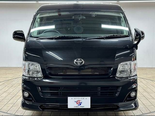 Toyota HIACE VAN 2011-08 10330-11