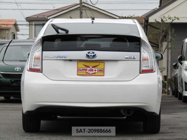 Toyota PRIUS PHV 2012-09 240701-5
