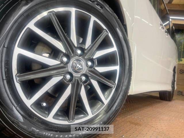 Toyota VOXY 2017-01 326473-13