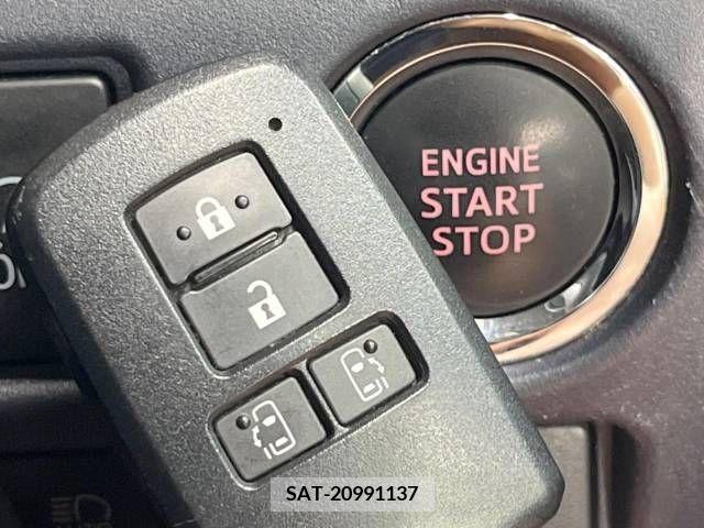Toyota VOXY 2017-01 326473-7