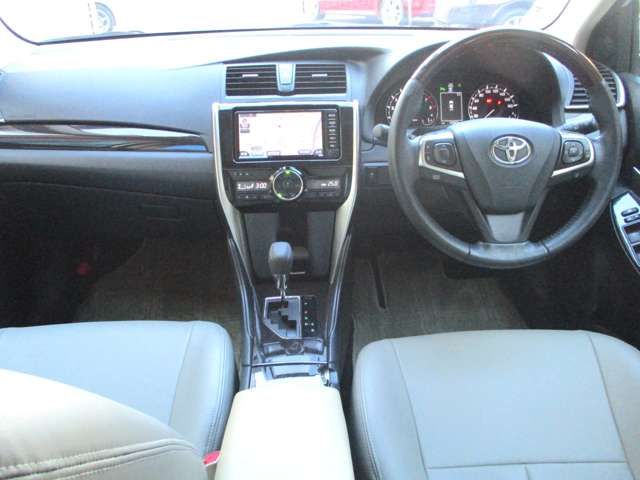 Toyota ALLION 2017-06 185995-1