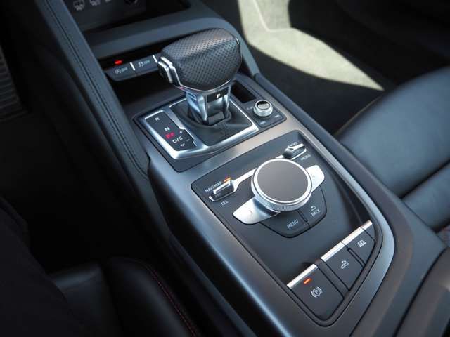 Audi R8 2018-02 191280-12
