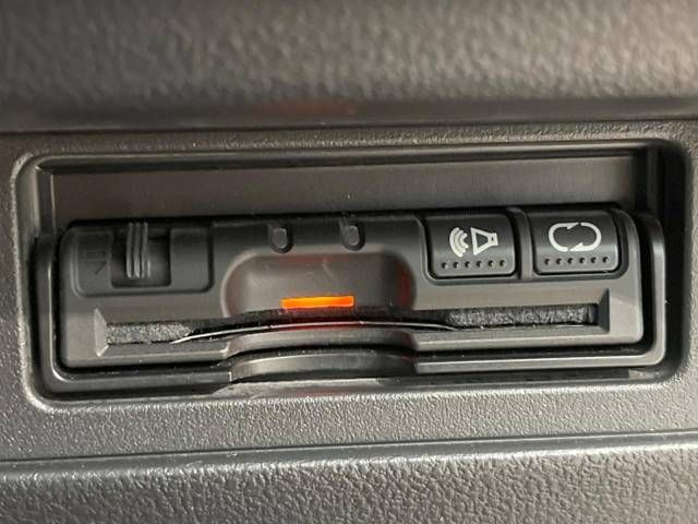 Nissan JUKE 2016-09 24896-6