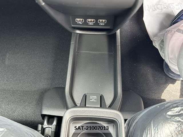 Honda N-ONE 2023-10 307664-15