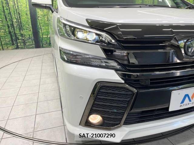 Toyota VELLFIRE 2017-04 369702-13