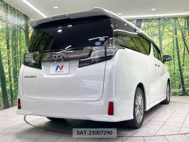 Toyota VELLFIRE 2017-04 369702-18