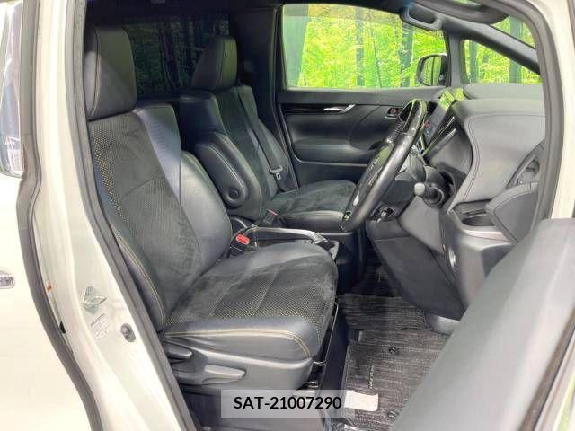 Toyota VELLFIRE 2017-04 369702-8