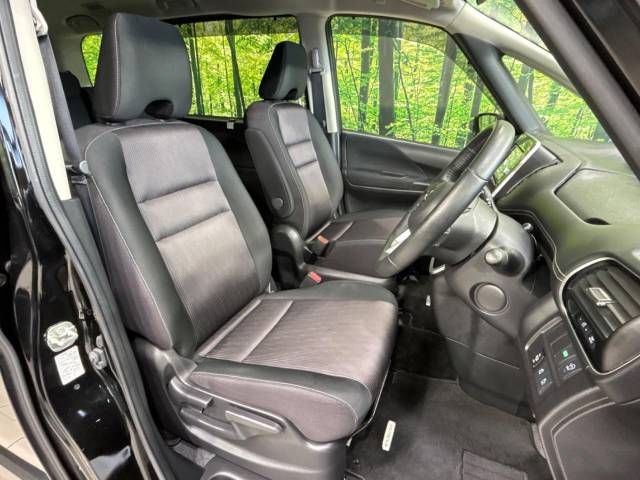 Nissan SERENA 2018-03 11517-8