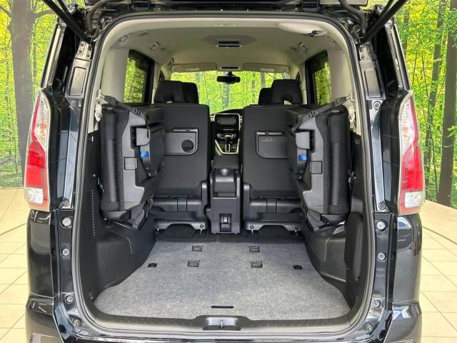 Nissan SERENA 2018-03 11517-11