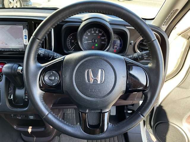 Honda N-ONE 2015-08 180758-4