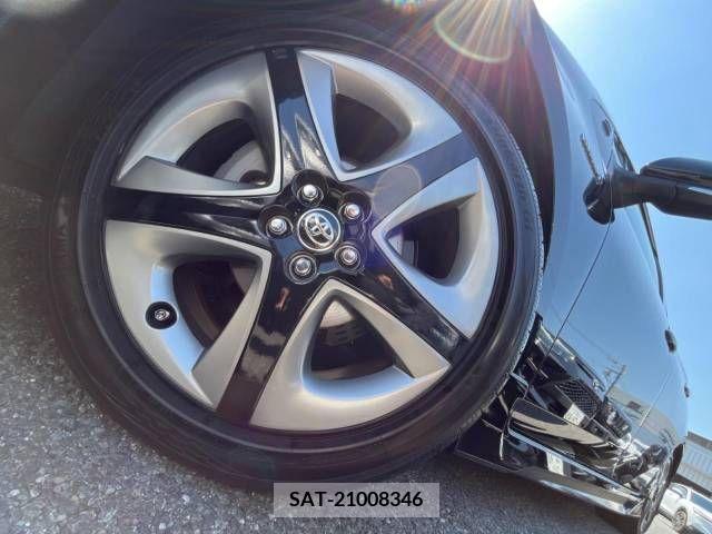 Toyota PRIUS 2019-09 282095-13