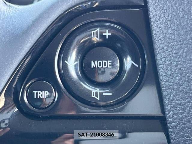 Toyota PRIUS 2019-09 282095-6