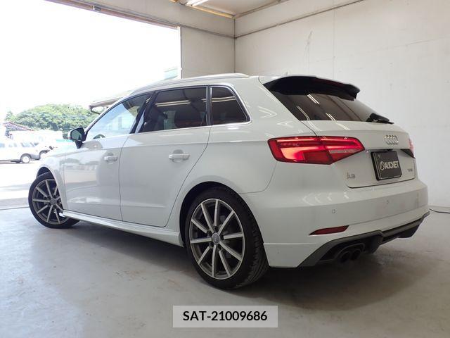 Audi A3 2018-07 347947-2