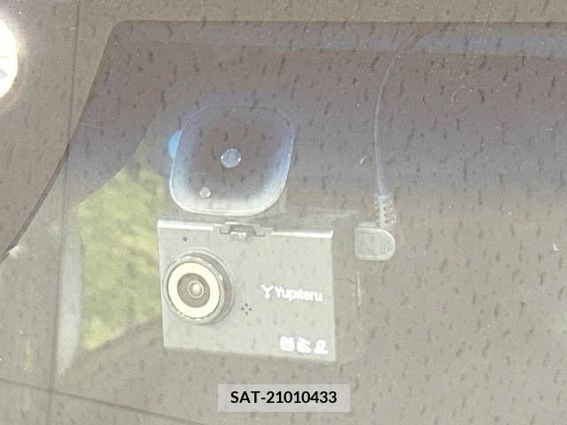 Honda N BOX 2017-05 239466-7