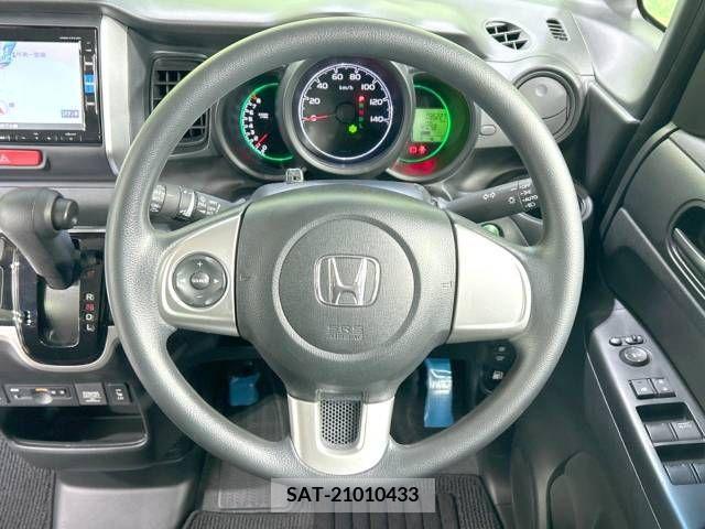 Honda N BOX 2017-05 239466-19