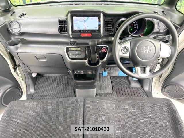 Honda N BOX 2017-05 239466-1