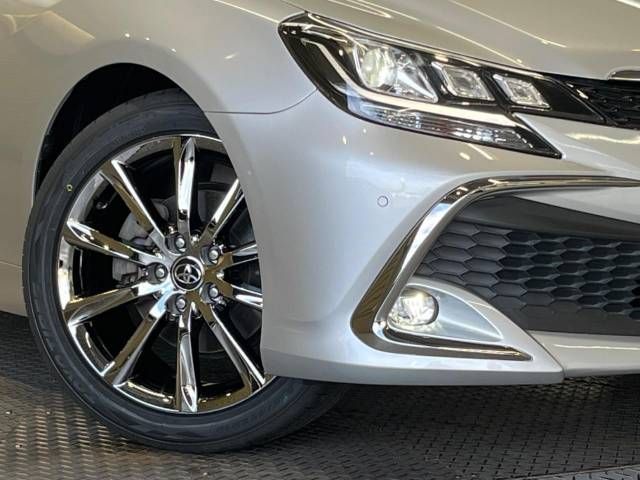 Toyota MARK X 2017-08 191656-12