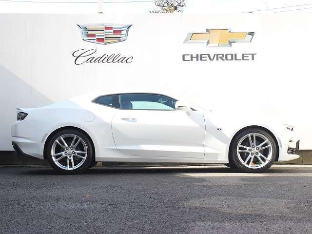 Chevrolet CAMARO 2022-08 17073-6