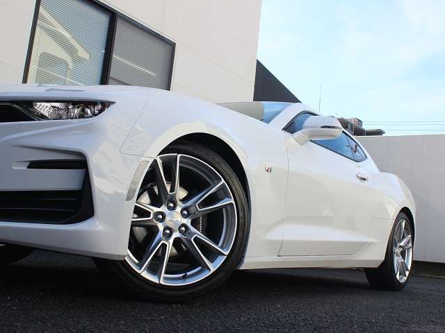 Chevrolet CAMARO 2022-08 17073-17