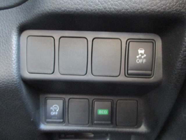 Nissan X-TRAIL 2015-03 180586-5