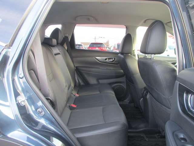 Nissan X-TRAIL 2015-03 180586-14
