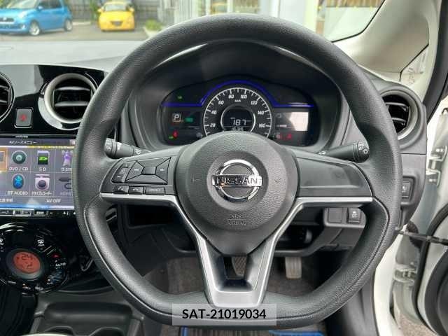 Nissan NOTE 2020-09 305515-18
