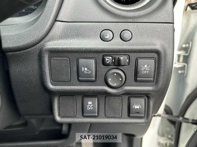 Nissan NOTE 2020-09 305515-17
