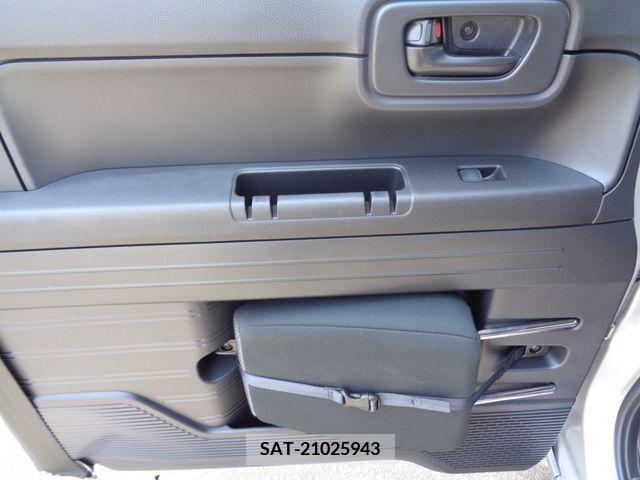Honda N-VAN 2018-12 237692-26