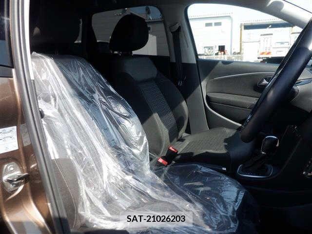 VolksWagen POLO 2016-03 239792-5