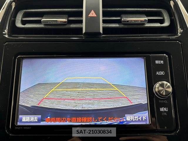 Toyota PRIUS 2017-06 281942-3