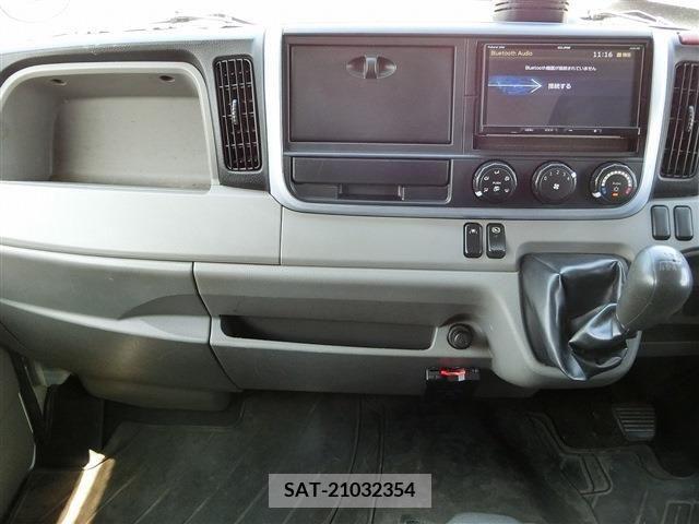 Mitsubishi CANTER 2018-09 263590-17