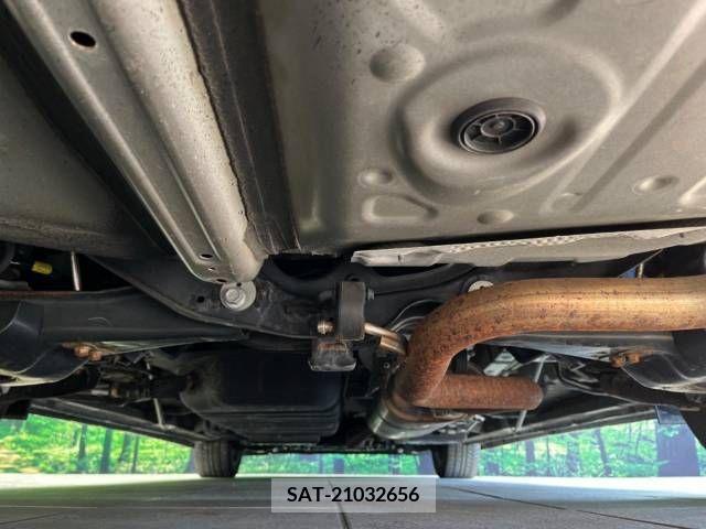 Toyota VELLFIRE 2018-07 299437-19