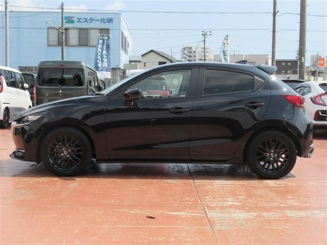 Mazda MAZDA2 2022-02 19901-23