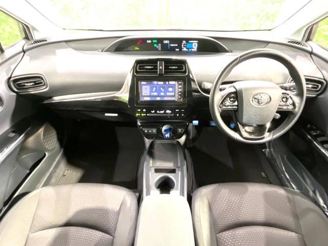 Toyota PRIUS 2019-03 25453-1