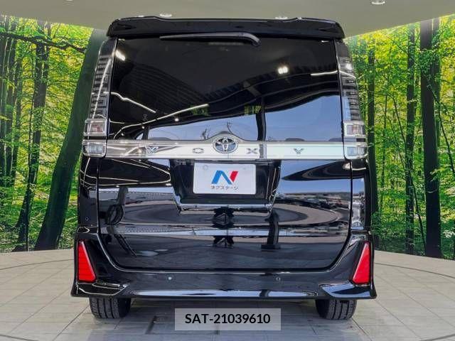 Toyota VOXY 2020-11 370472-15