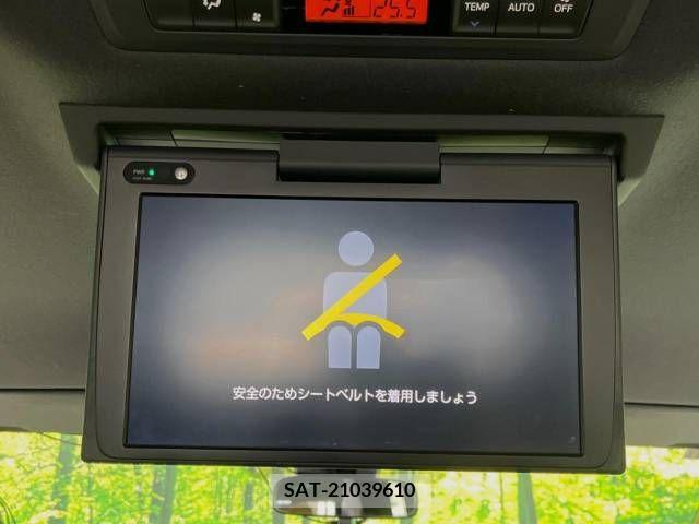 Toyota VOXY 2020-11 370472-3