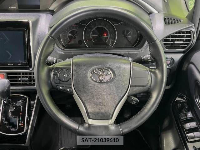 Toyota VOXY 2020-11 370472-11
