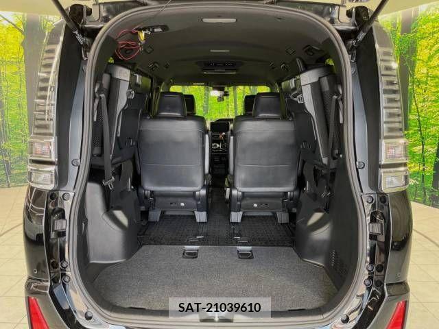 Toyota VOXY 2020-11 370472-10