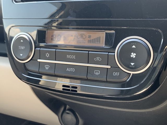 Mitsubishi MIRAGE HATCHBACK 2014-02 4574-21