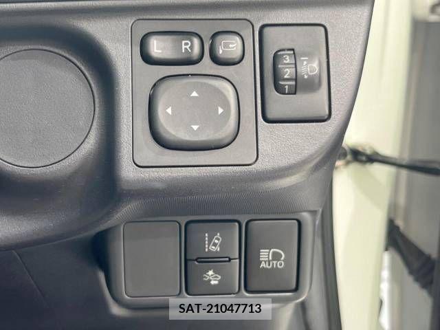 Toyota AQUA 2019-04 314087-5