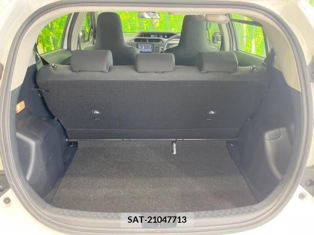 Toyota AQUA 2019-04 314087-10