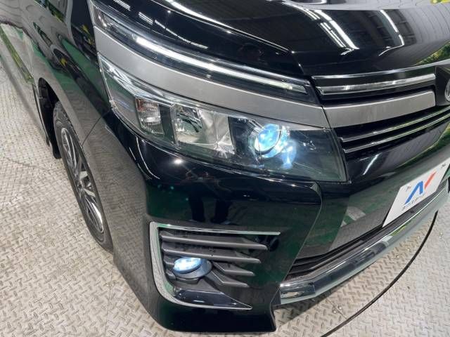 Toyota VOXY 2016-09 183309-11